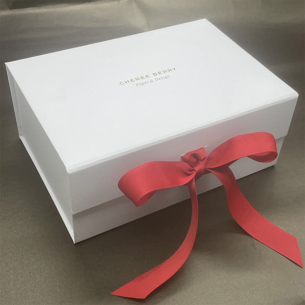 Luxury Folding gift packaging box (15)